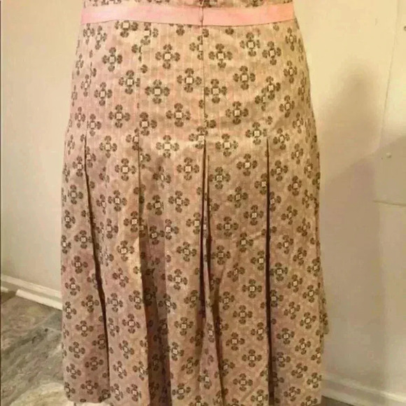 Intuitions medallion Pleated Skirt Size 2 - Picture 7 of 8